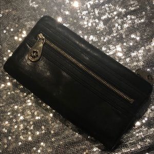 Michael Kors Black leather Wallet